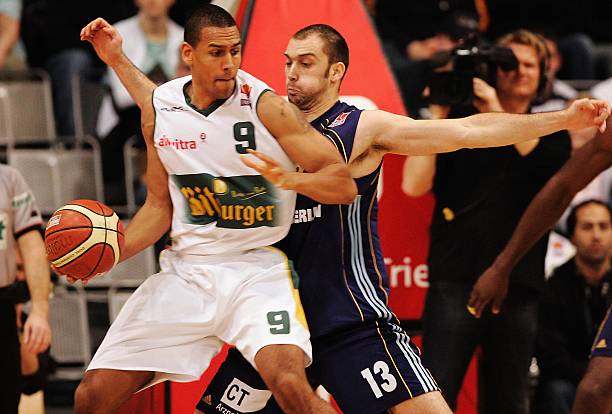 整体阵容的 整体阵容的