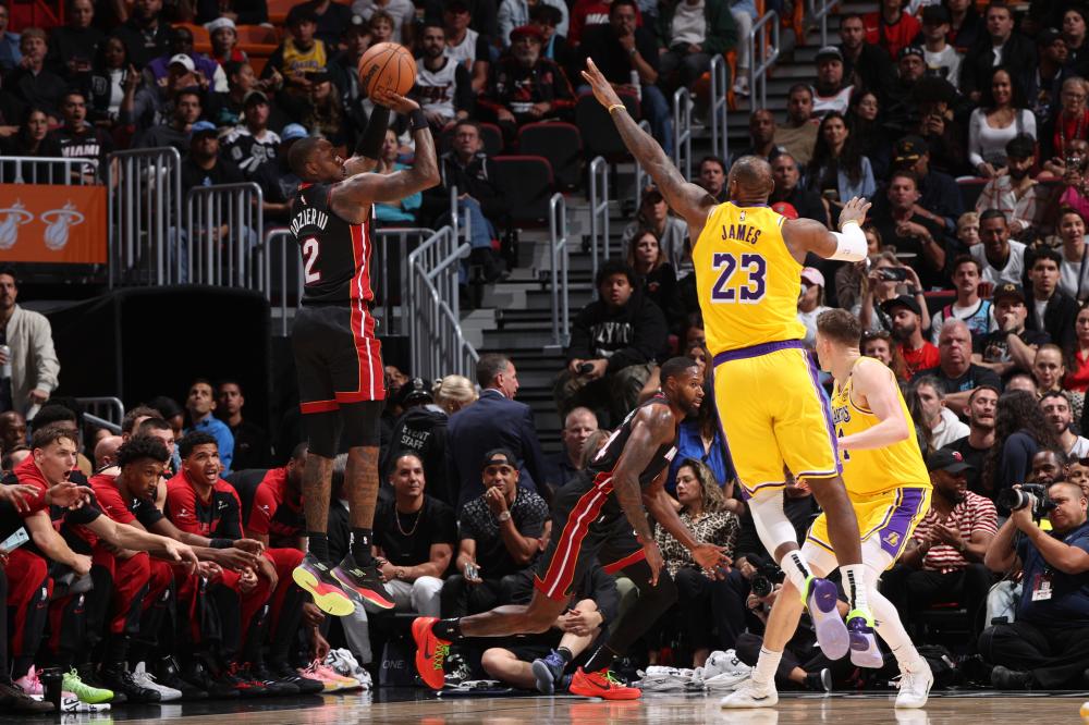 并向外界展 并向外界展